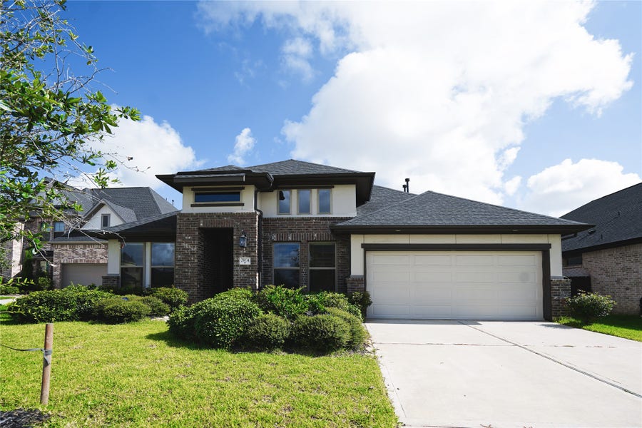 Property photo for 29034 canyon oakdr Drive, Katy, TX