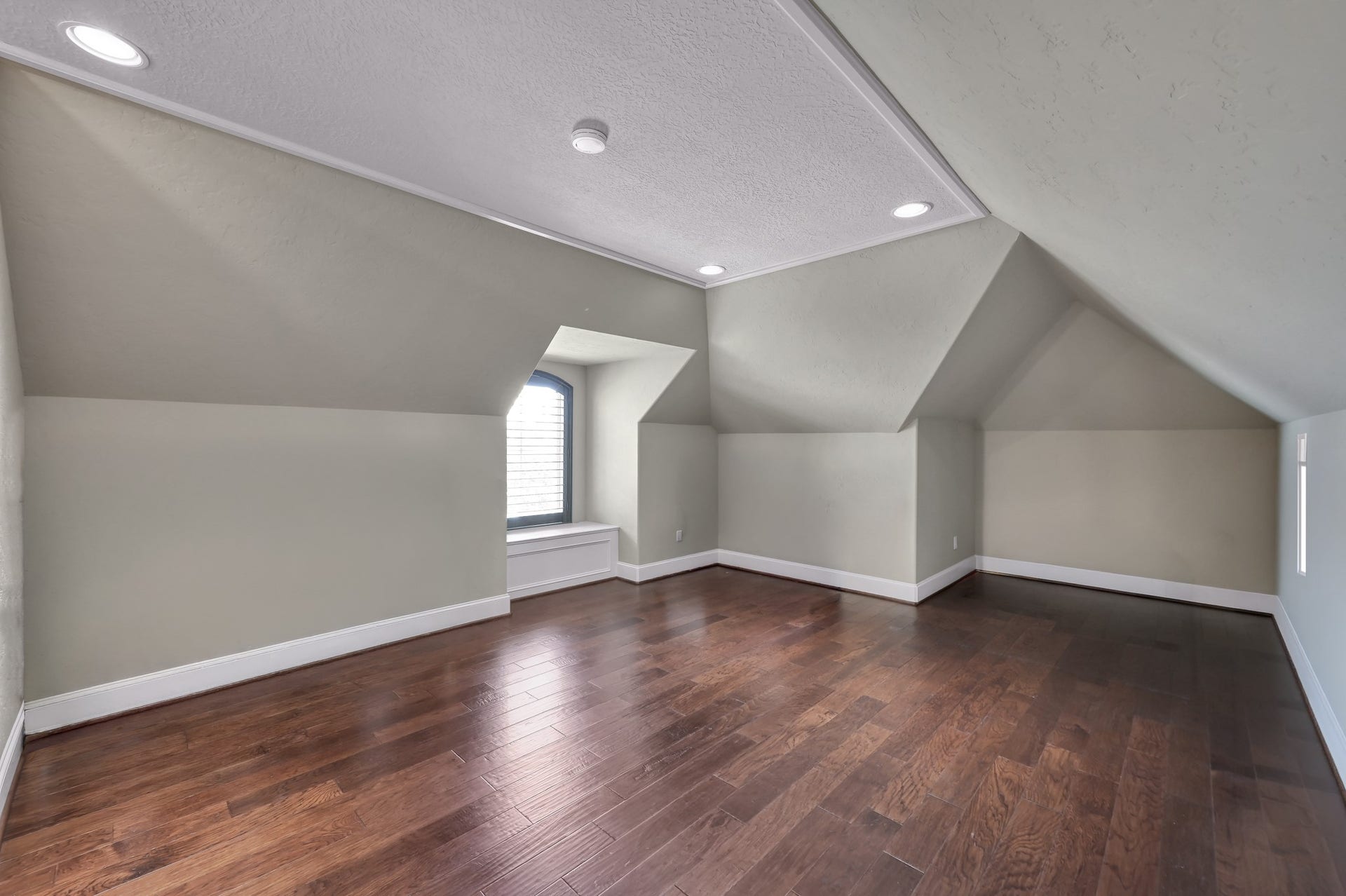 12324 White Oak Point, Conroe, TX 77304 Bonus room