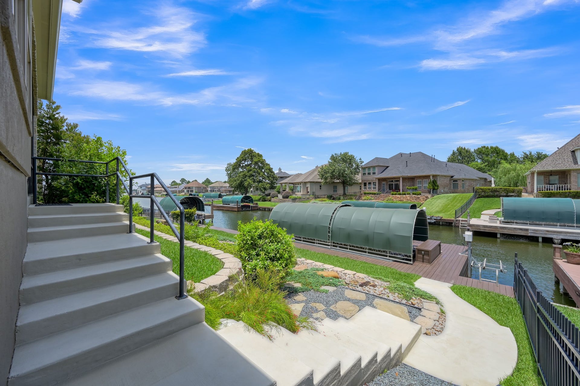 12324 White Oak Point, Conroe, TX 77304 12324 White Oak Point, Conroe, TX 77304