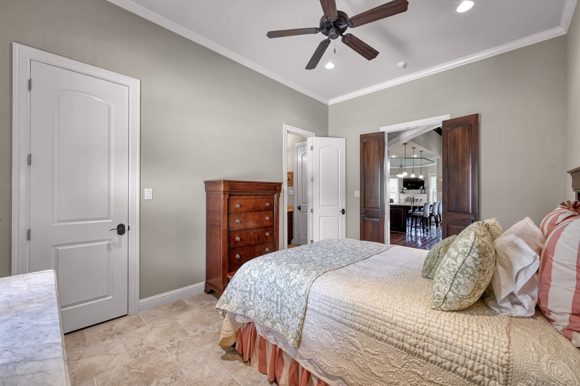 12324 White Oak Point, Conroe, TX 77304 12324 White Oak Point, Conroe, TX 77304