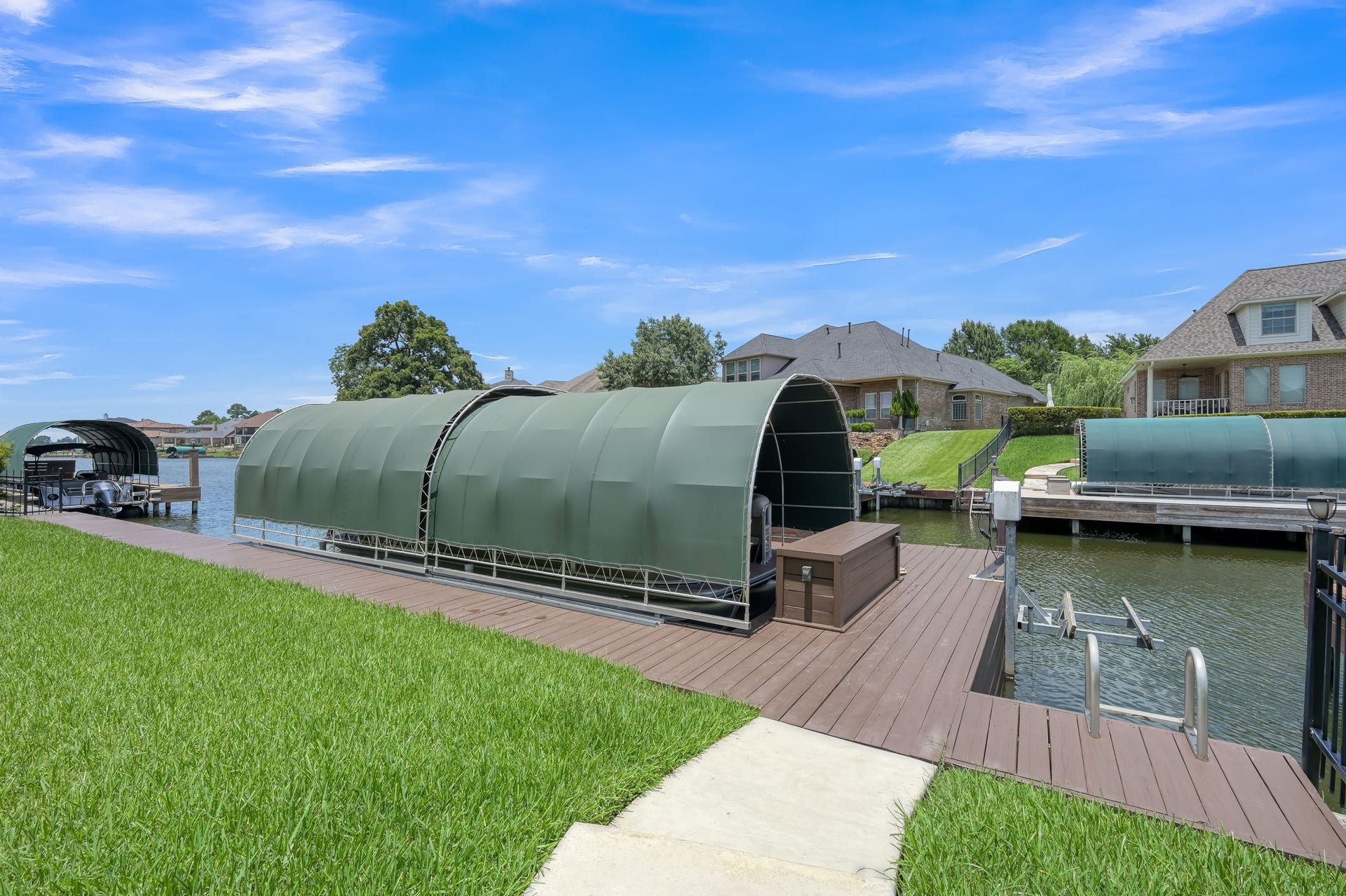 12324 White Oak Point, Conroe, TX 77304 12324 White Oak Point, Conroe, TX 77304