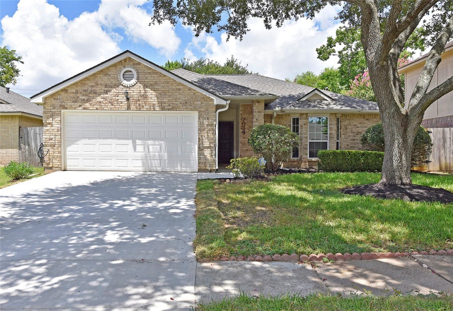 Property photo for 7034 River Bluff Drive, Houston, TX