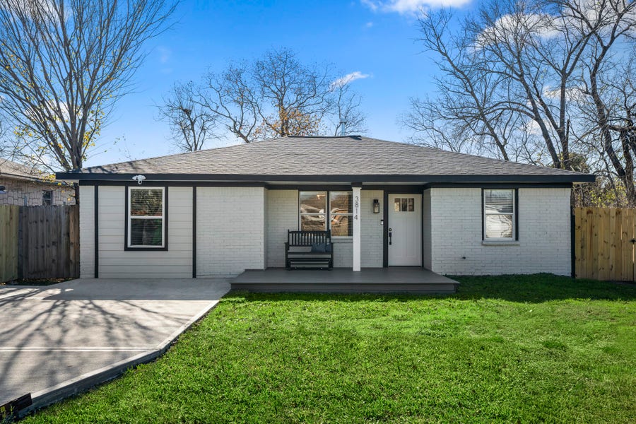 Property photo for 3814 Seabrook Street, Houston, TX