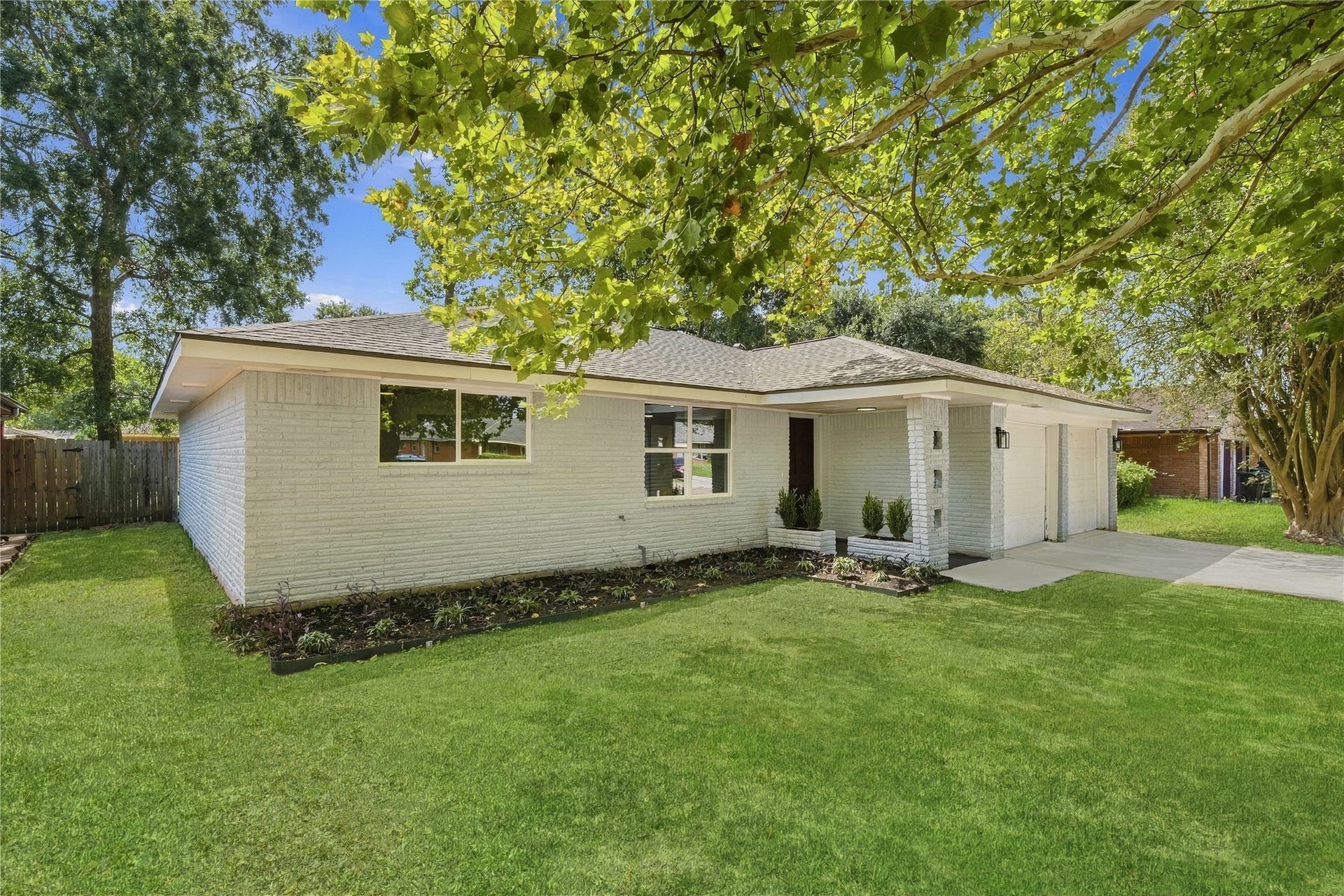 6710 Glen Rock Drive, Houston, TX 77087 6710 Glen Rock Drive, Houston, TX 77087