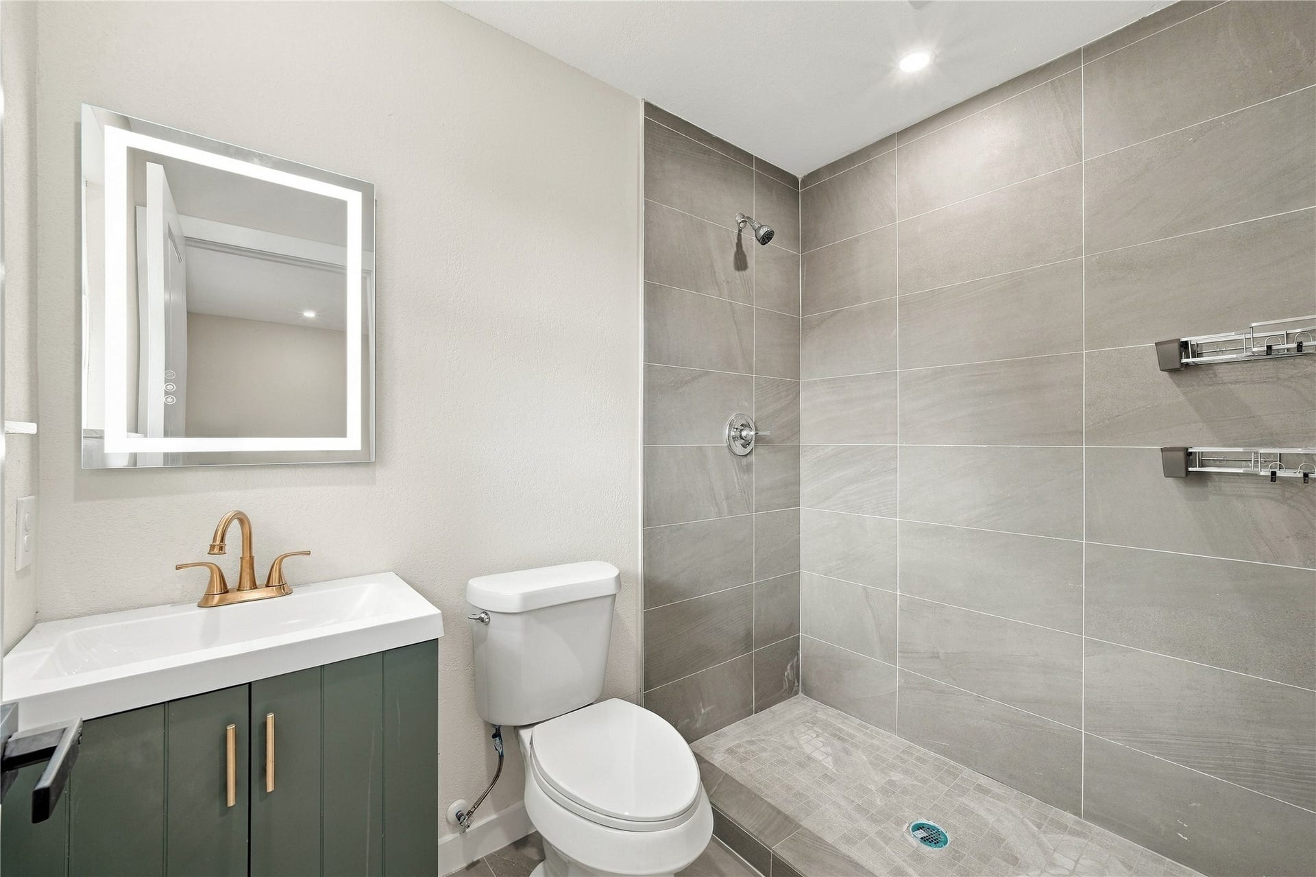 6710 Glen Rock Drive, Houston, TX 77087 6710 Glen Rock Drive, Houston, TX 77087