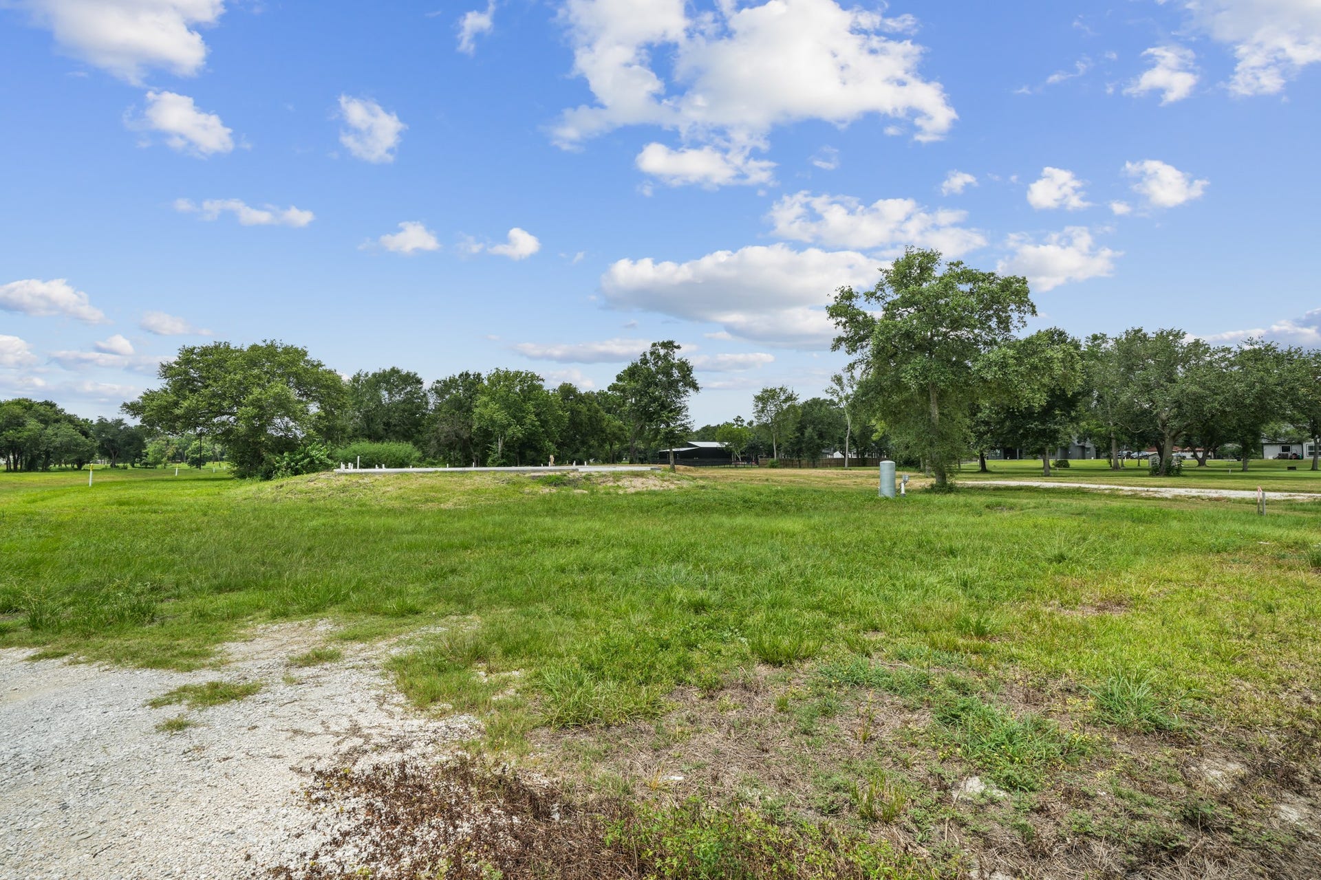 3680 County Road 326, Alvin, TX 77511 3680 County Road 326, Alvin, TX 77511
