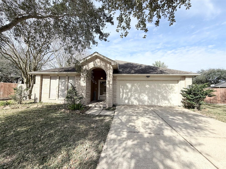 Property photo for 9221 Desirable Drive, La Porte, TX