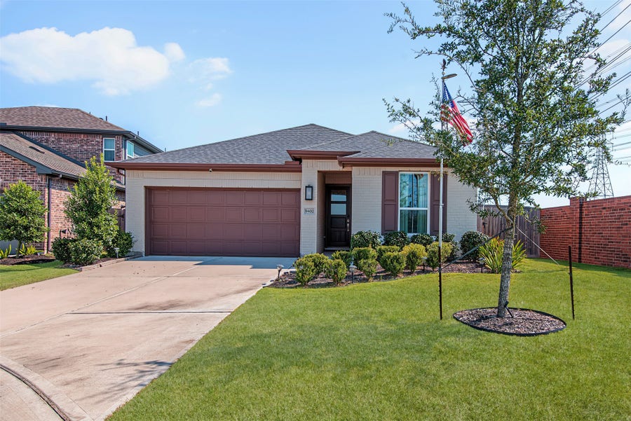 Property photo for 9402 Dearborn Creek Drive, Cypress, TX