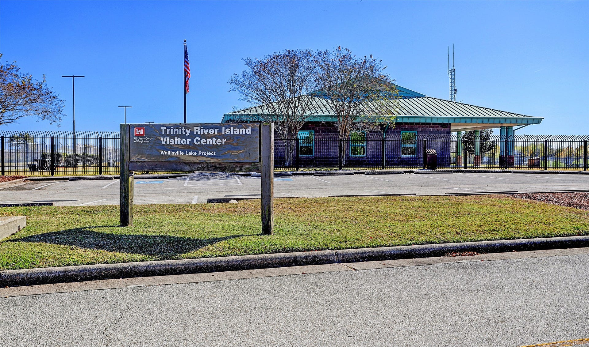 12019 Old Fashion Circle, Mont Belvieu, TX 77535 Trinity River Island Recreation Area.