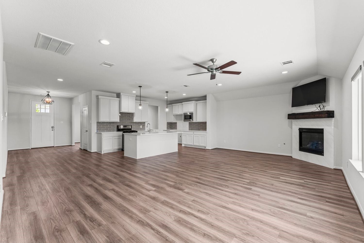 2125 Rope Maker Drive, Conroe, TX 77384 2125 Rope Maker Drive, Conroe, TX 77384