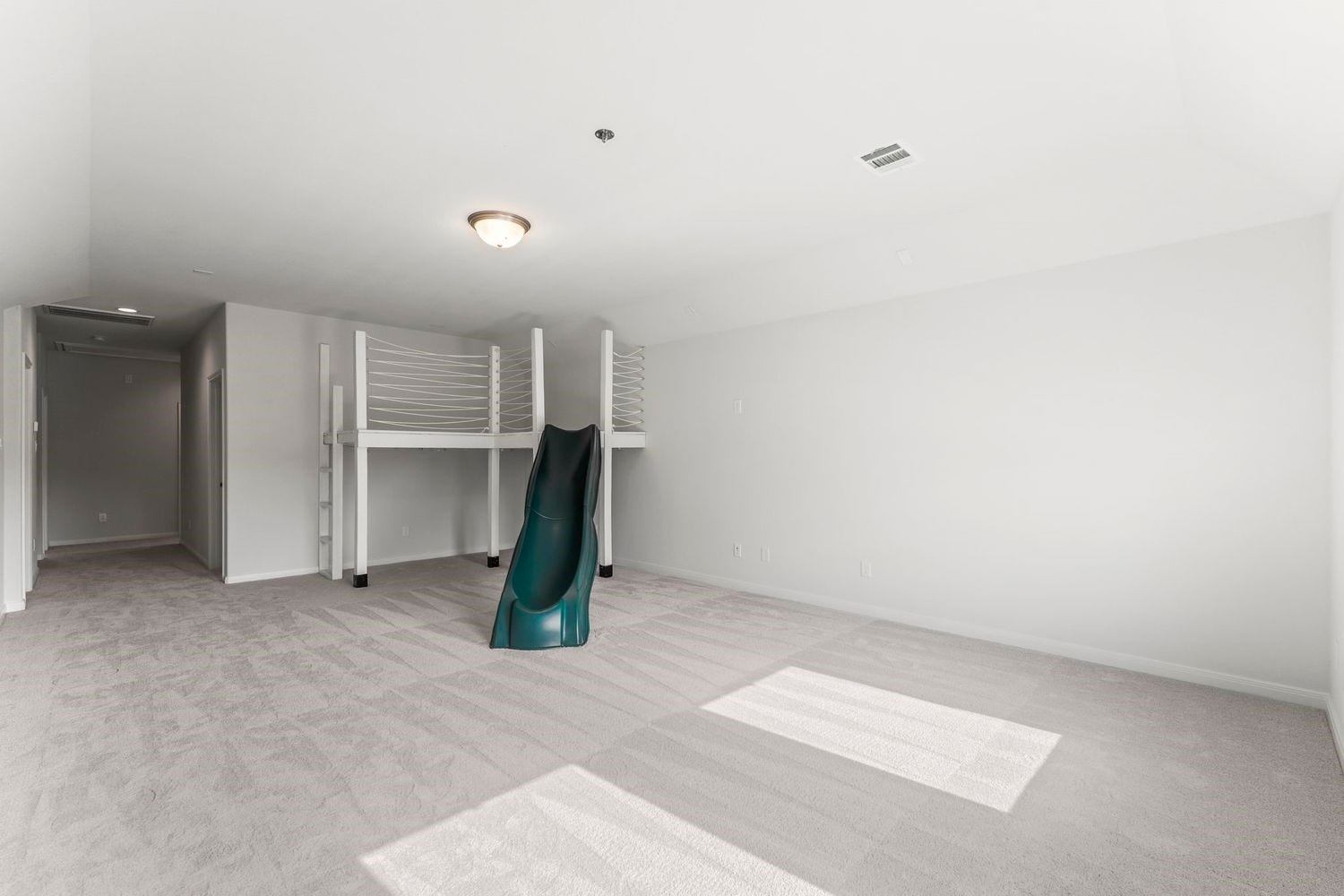 2125 Rope Maker Drive, Conroe, TX 77384 HUGE playroom or flex space for the entire family to enjoy!