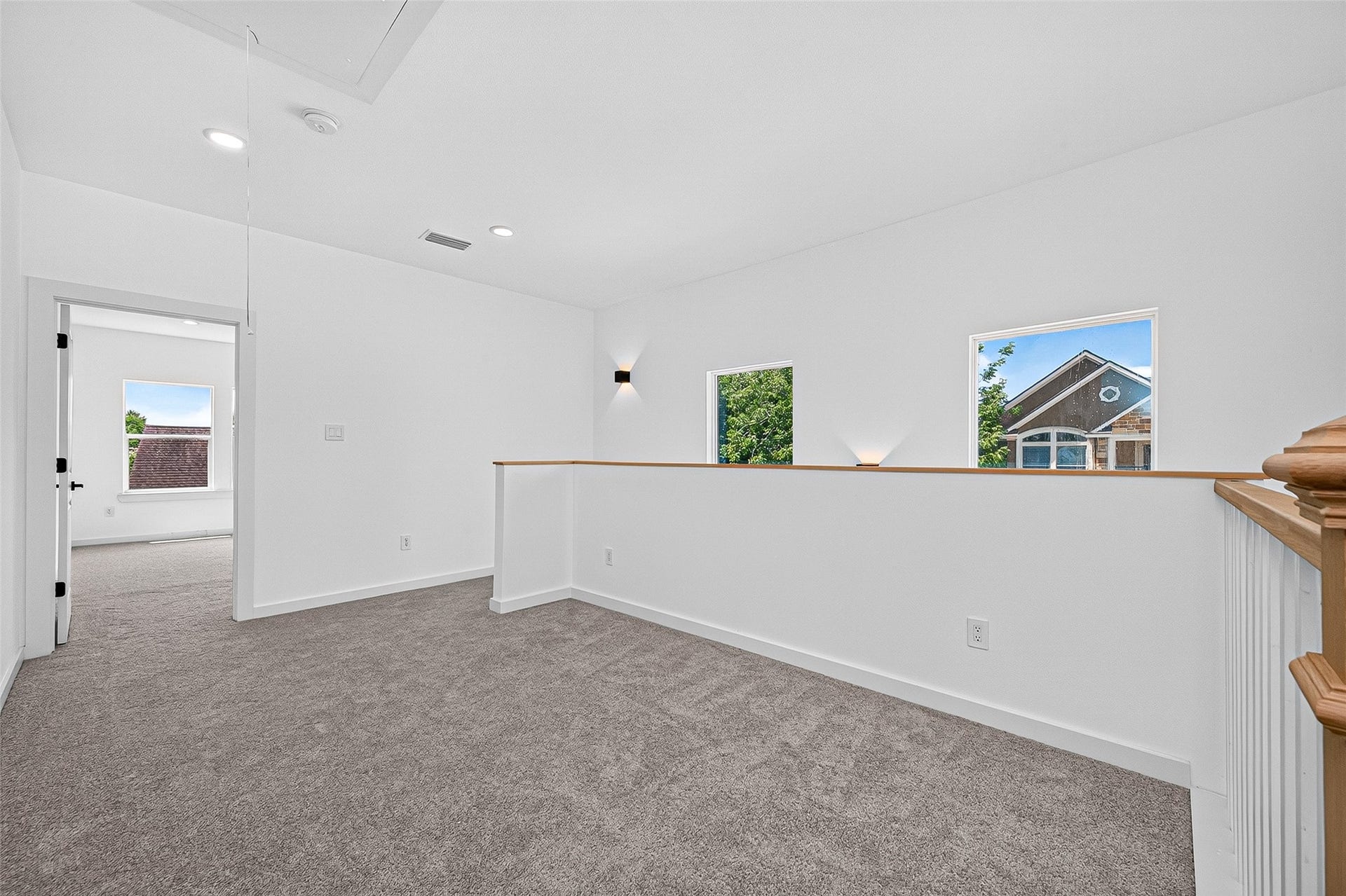 115 Capetown Lane, Conroe, TX 77356 115 Capetown Lane, Conroe, TX 77356
