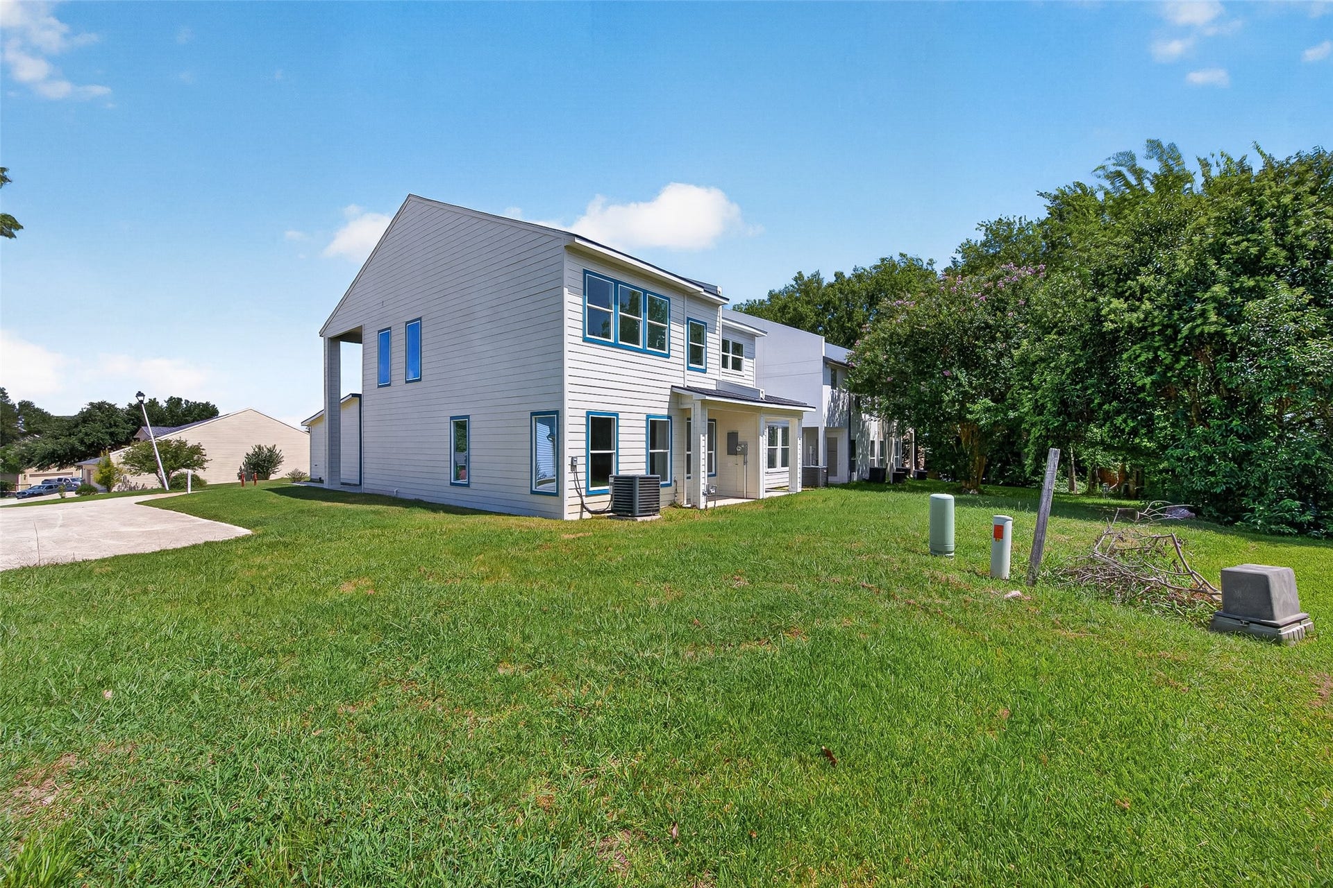 115 Capetown Lane, Conroe, TX 77356 115 Capetown Lane, Conroe, TX 77356
