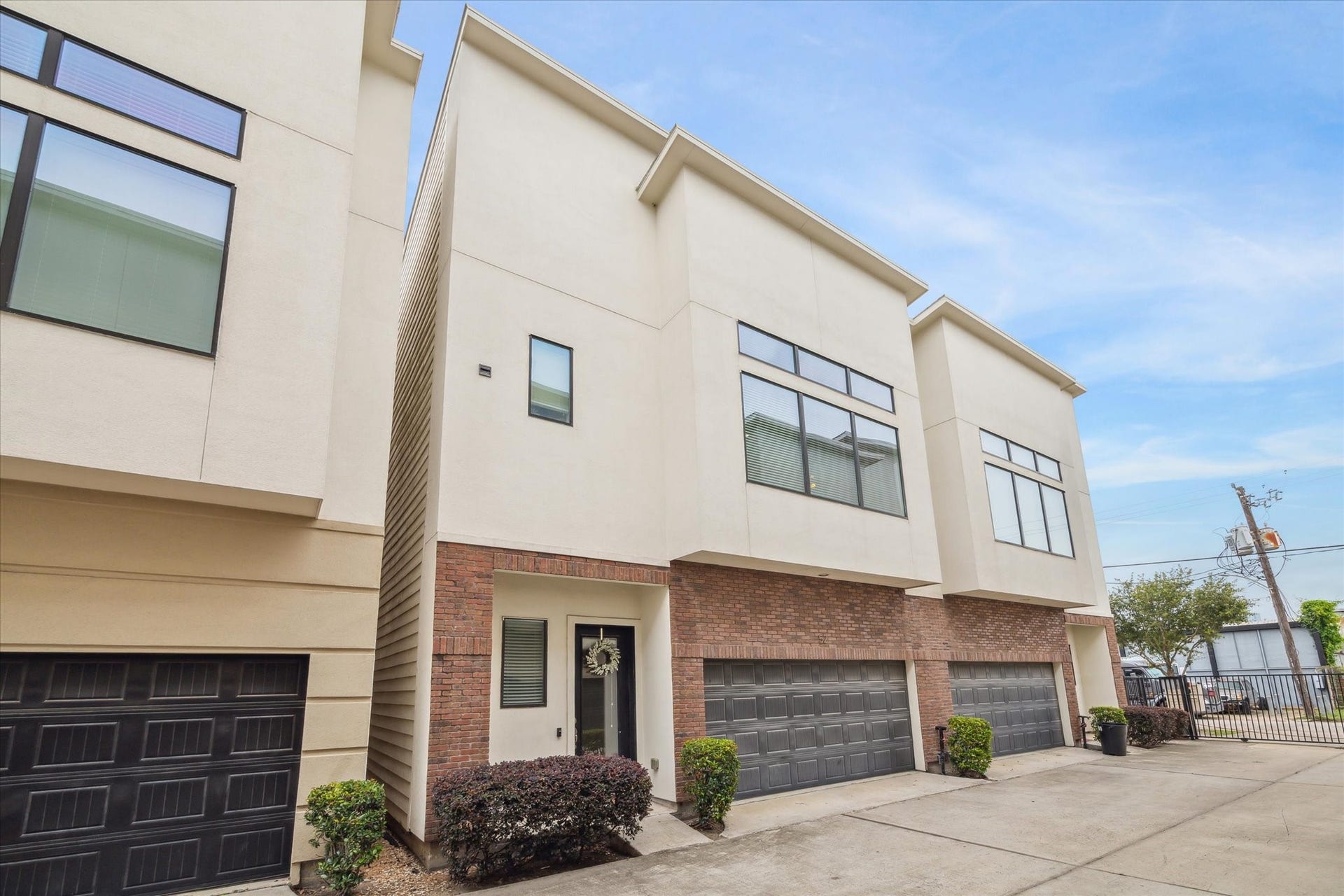 52 N Hutcheson Street, Houston, TX 77003 52 N Hutcheson Street, Houston, TX 77003