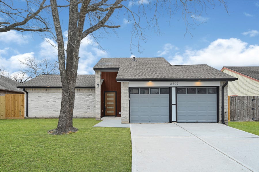 Property photo for 6507 Paso Del Sol Drive, Houston, TX