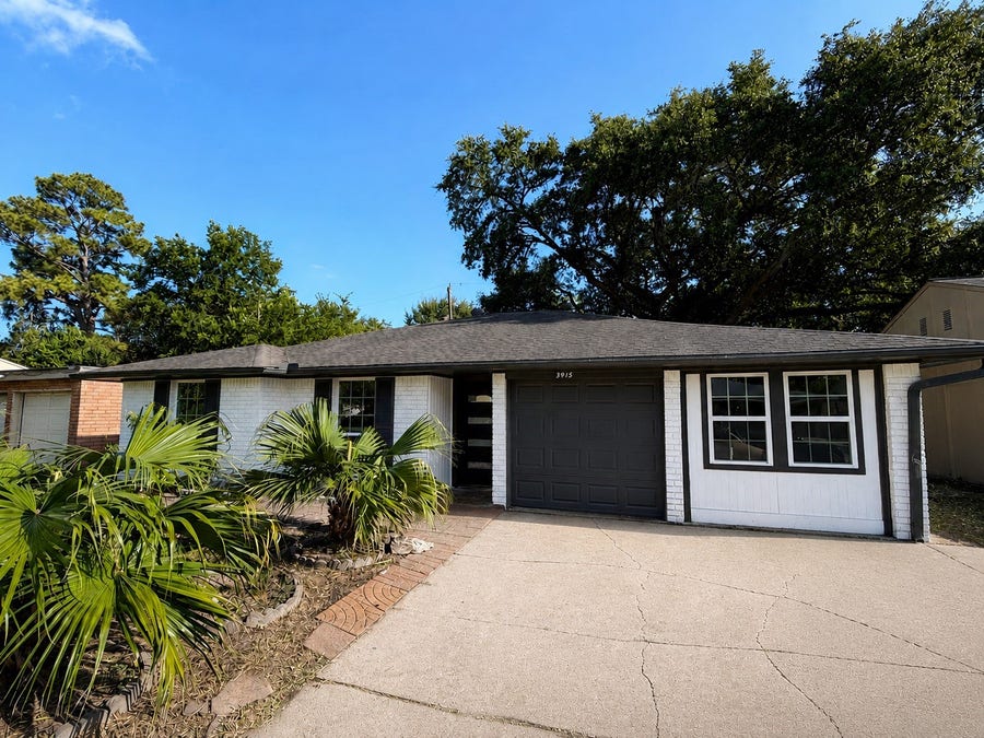 Property photo for 3915 Heatherbrook Drive, Houston, TX