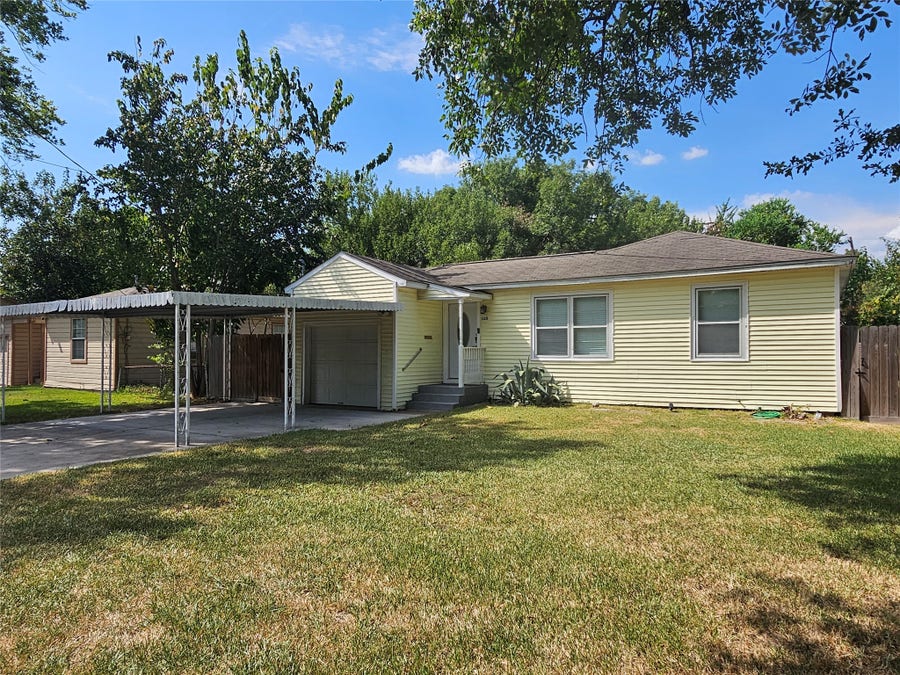 Property photo for 125 E 6th Street, Deer Park, TX