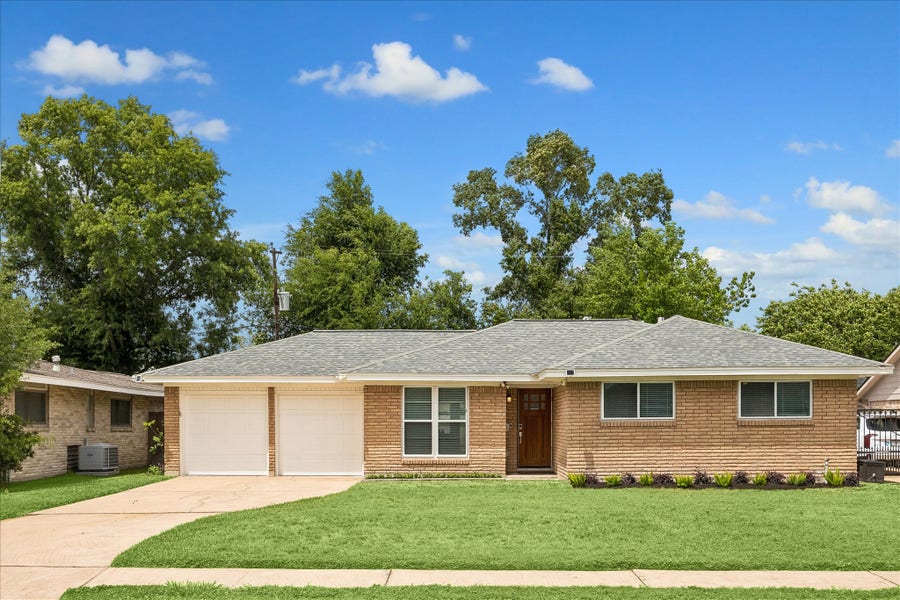 Property photo for 2211 Haverhill Drive, Houston, TX