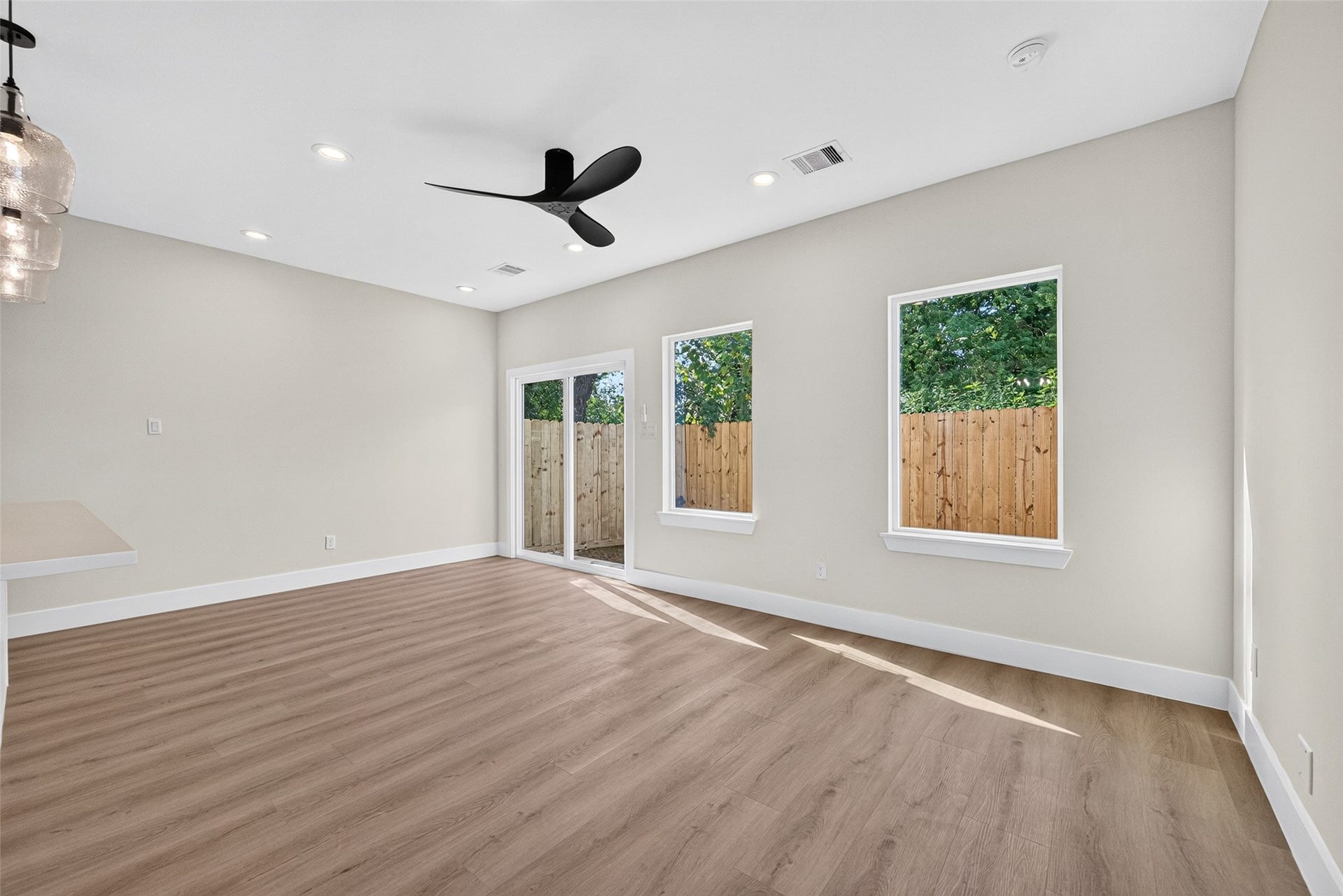 7810 & 7814 Booker Steet, #A-D, Houston, TX 77028 7810 & 7814 Booker Steet, #A-D, Houston, TX 77028