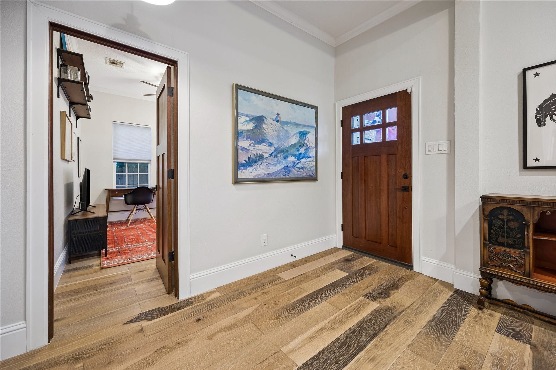 106 Alma Street, Houston, TX 77009 First bedroom just off the entryway