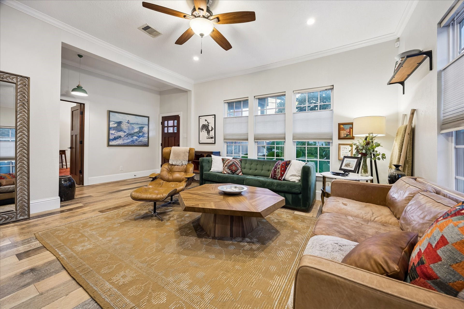 106 Alma Street, Houston, TX 77009 Spacious and inviting for entertaining or nights in with the family