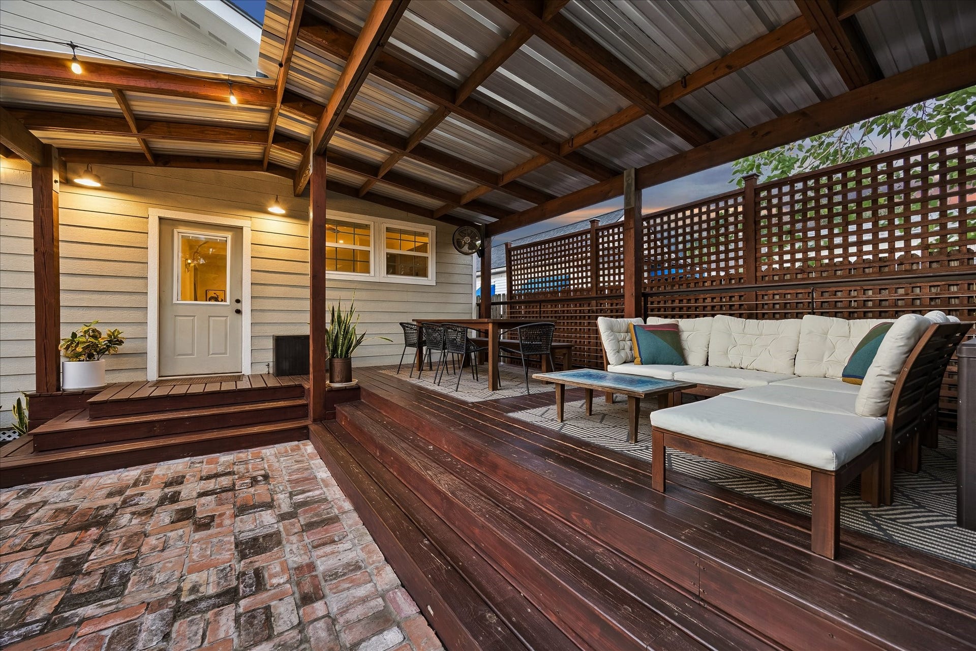 106 Alma Street, Houston, TX 77009 Back deck just waiting to host your parties