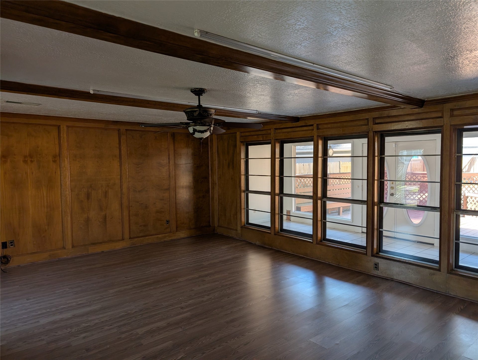 2055 Riverlawn, Houston, TX 77339 2055 Riverlawn, Houston, TX 77339