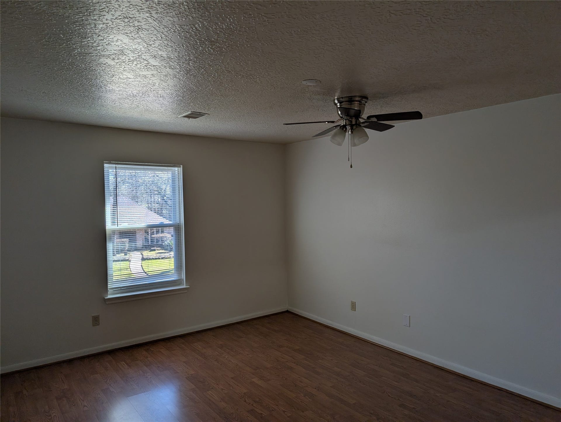 2055 Riverlawn, Houston, TX 77339 2055 Riverlawn, Houston, TX 77339