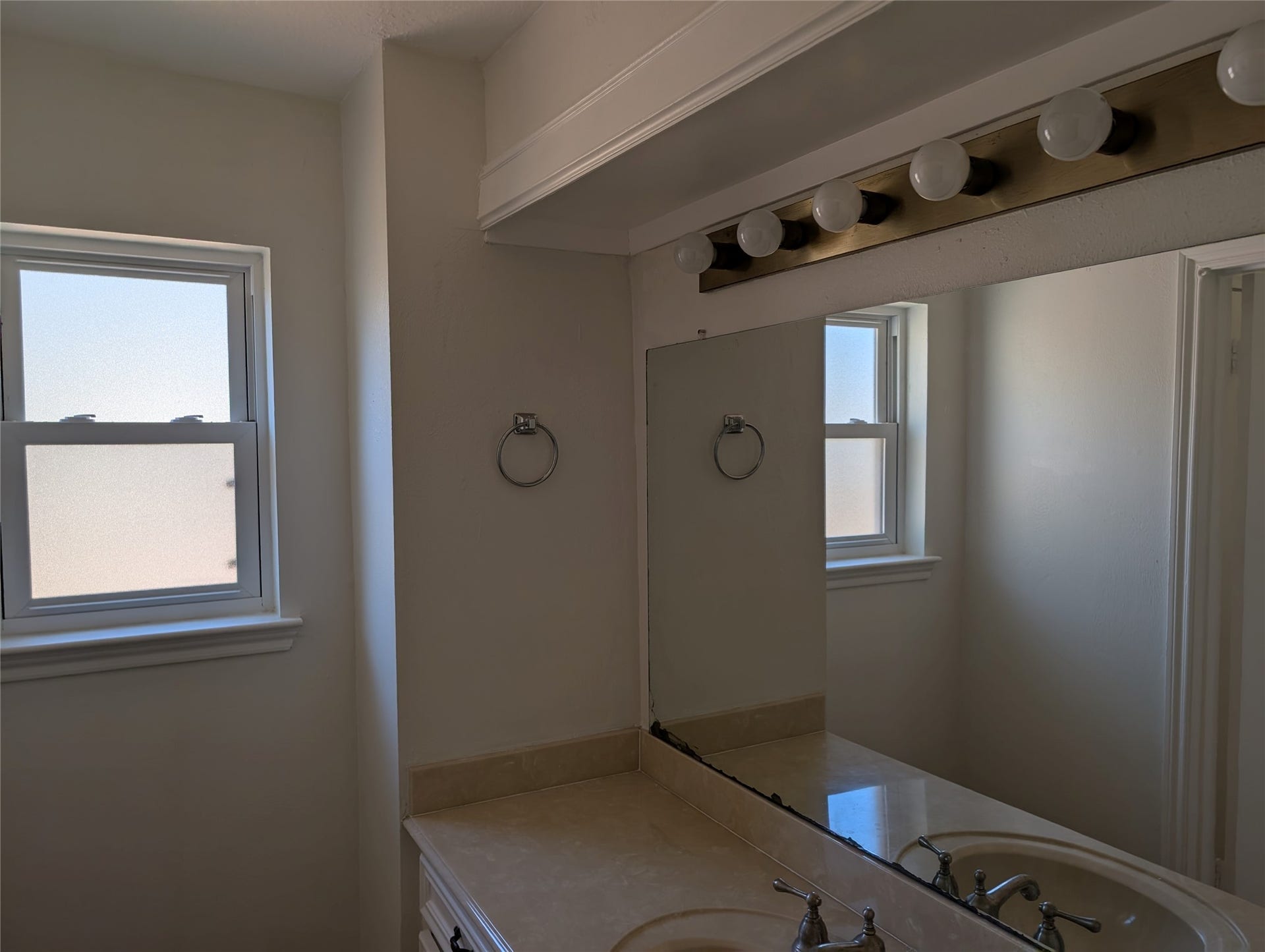 2055 Riverlawn, Houston, TX 77339 2055 Riverlawn, Houston, TX 77339