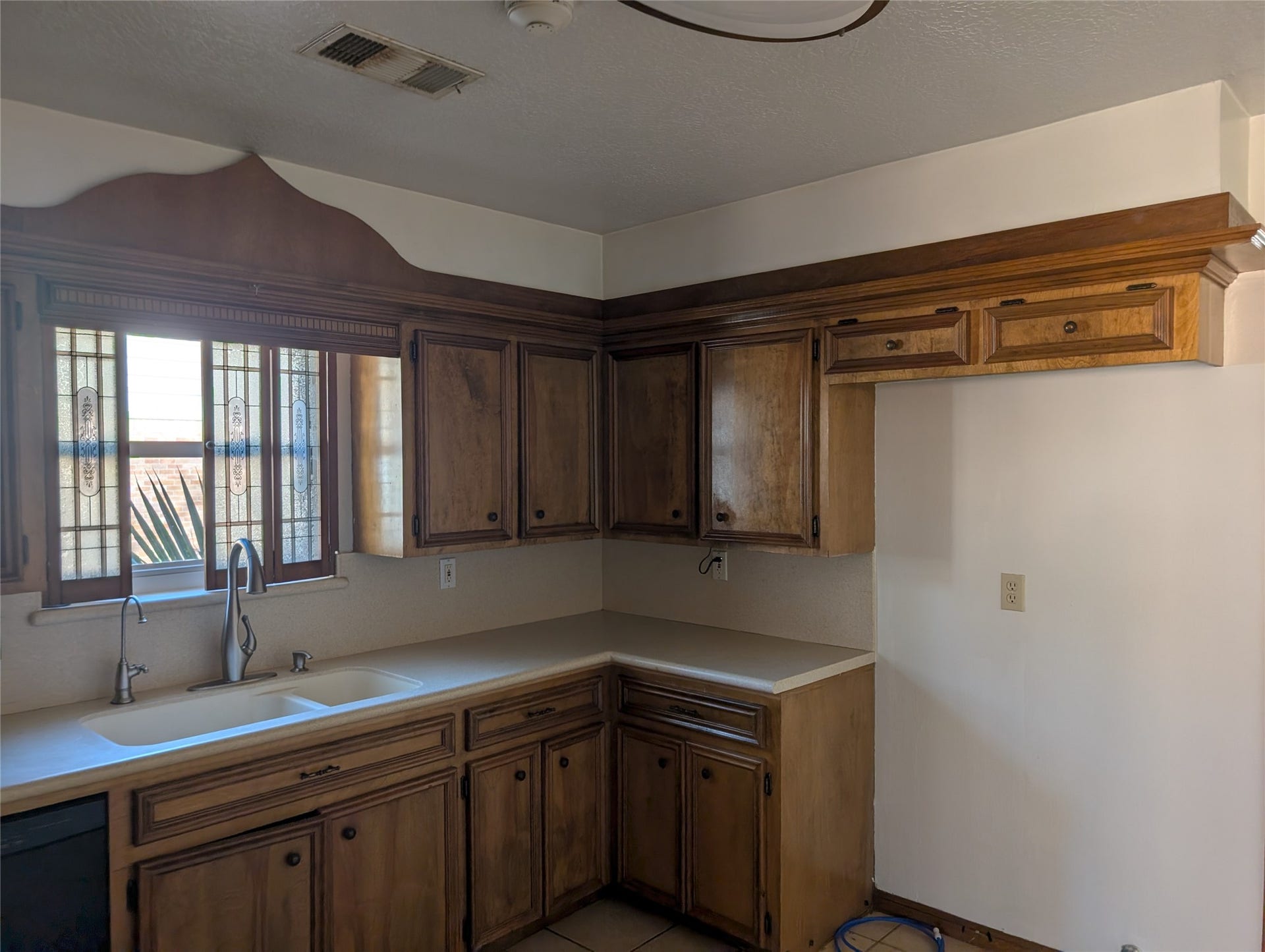 2055 Riverlawn, Houston, TX 77339 2055 Riverlawn, Houston, TX 77339