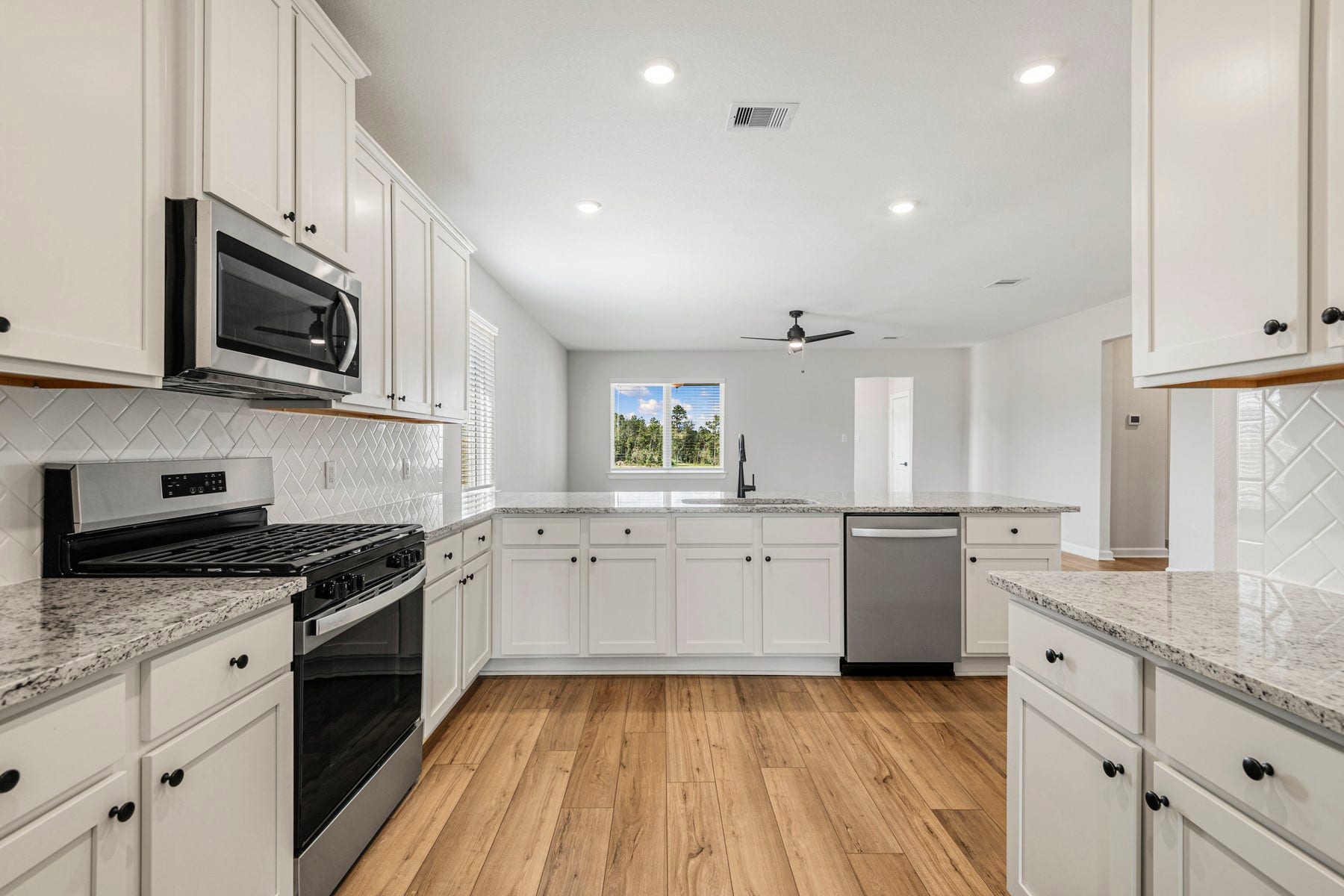 15761 Bayberry Trace Drive, Conroe, TX 77303