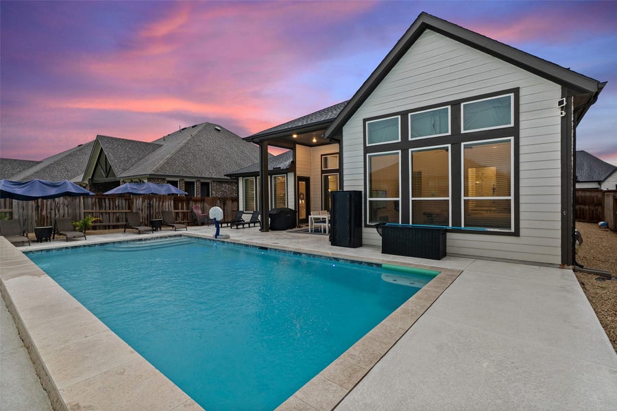 Property photo for 323 Blue River Trail, Rosenberg, TX