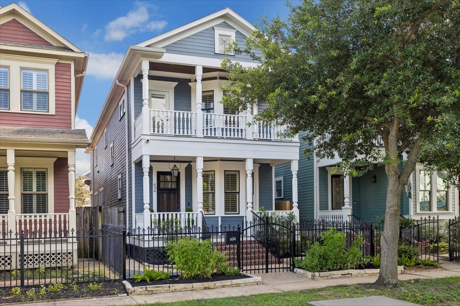 Property photo for 634 W 17th Street, Houston, TX