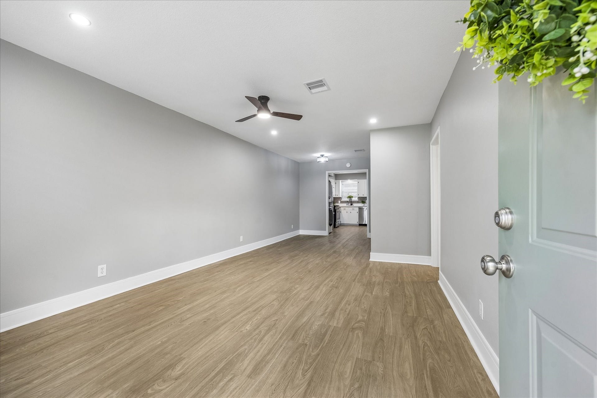 177 W Tri Oaks Lane, #177, Houston, TX 77043 177 W Tri Oaks Lane, #177, Houston, TX 77043