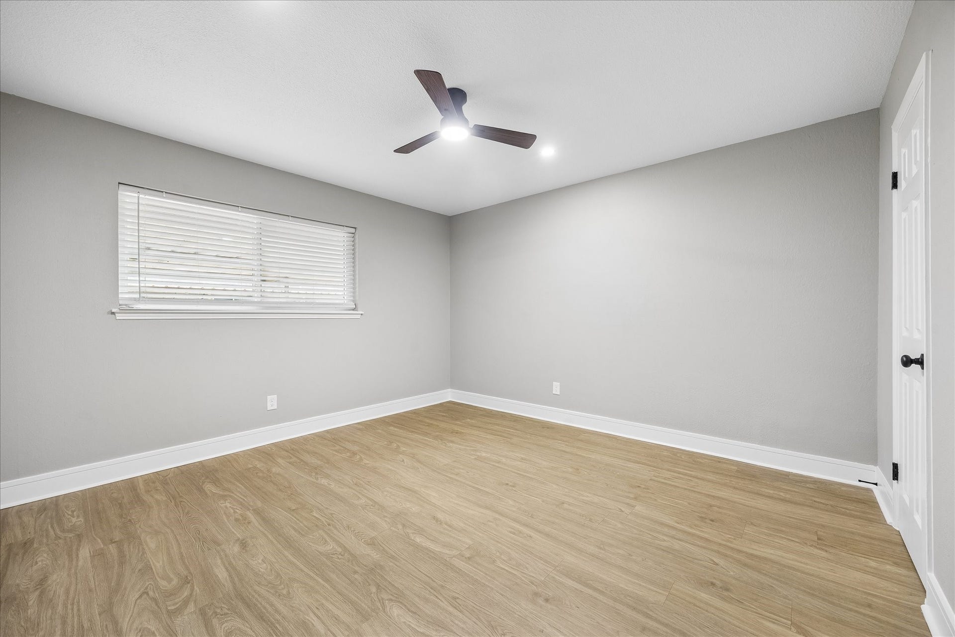 177 W Tri Oaks Lane, #177, Houston, TX 77043 177 W Tri Oaks Lane, #177, Houston, TX 77043