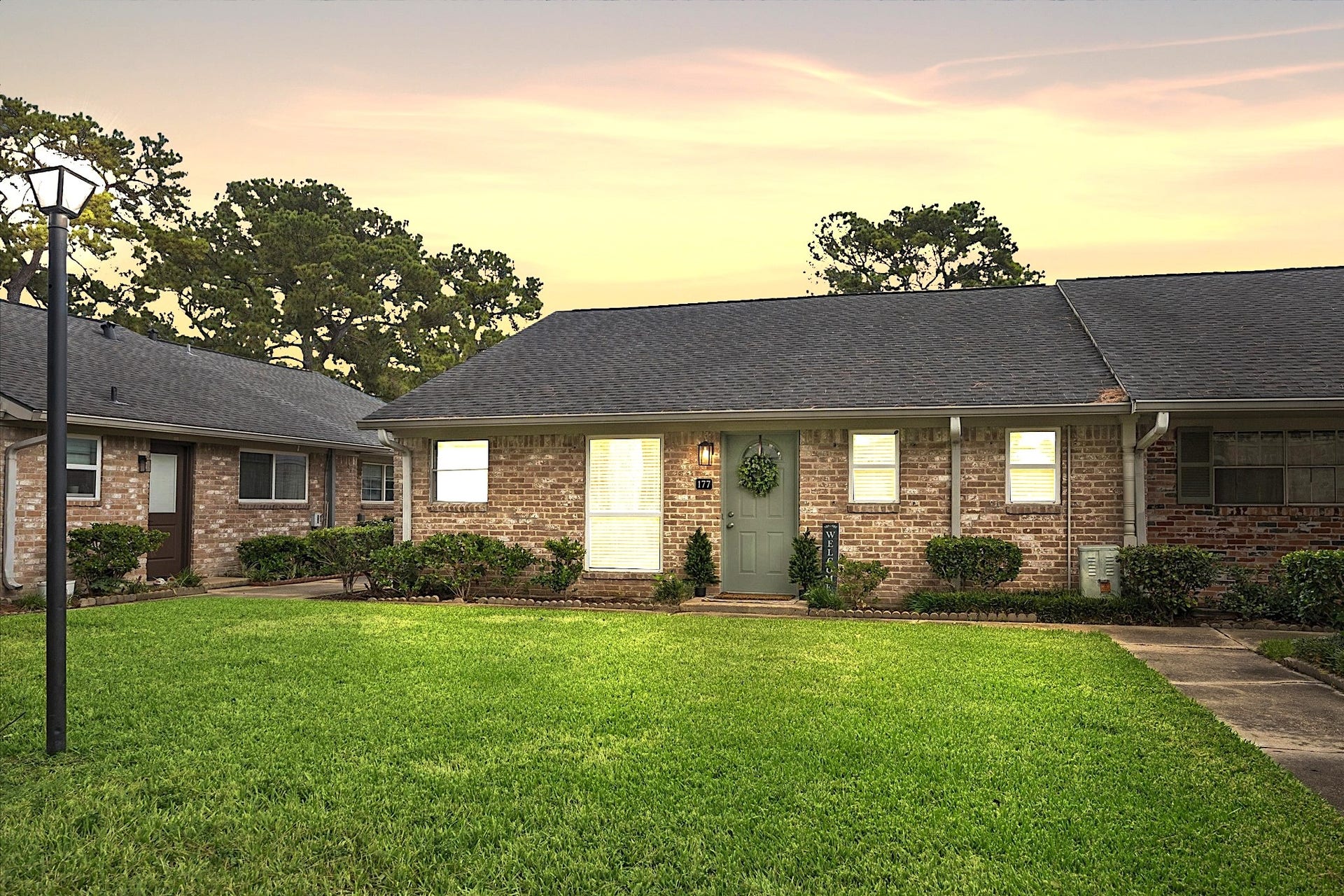 177 W Tri Oaks Lane, #177, Houston, TX 77043 177 W Tri Oaks Lane, #177, Houston, TX 77043