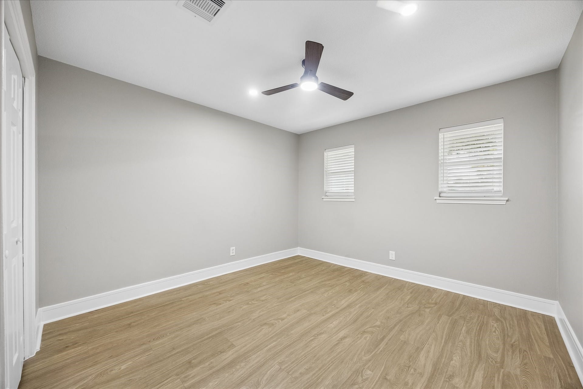 177 W Tri Oaks Lane, #177, Houston, TX 77043 177 W Tri Oaks Lane, #177, Houston, TX 77043