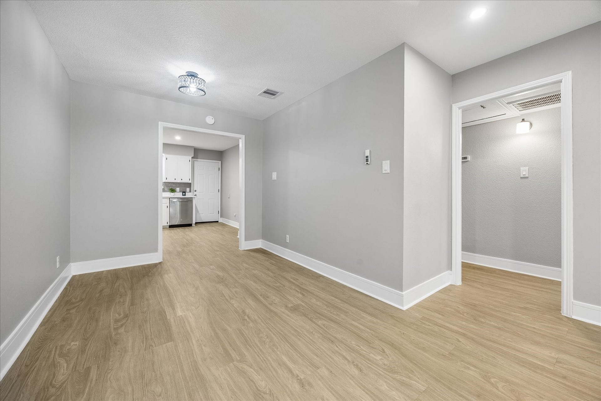 177 W Tri Oaks Lane, #177, Houston, TX 77043 177 W Tri Oaks Lane, #177, Houston, TX 77043