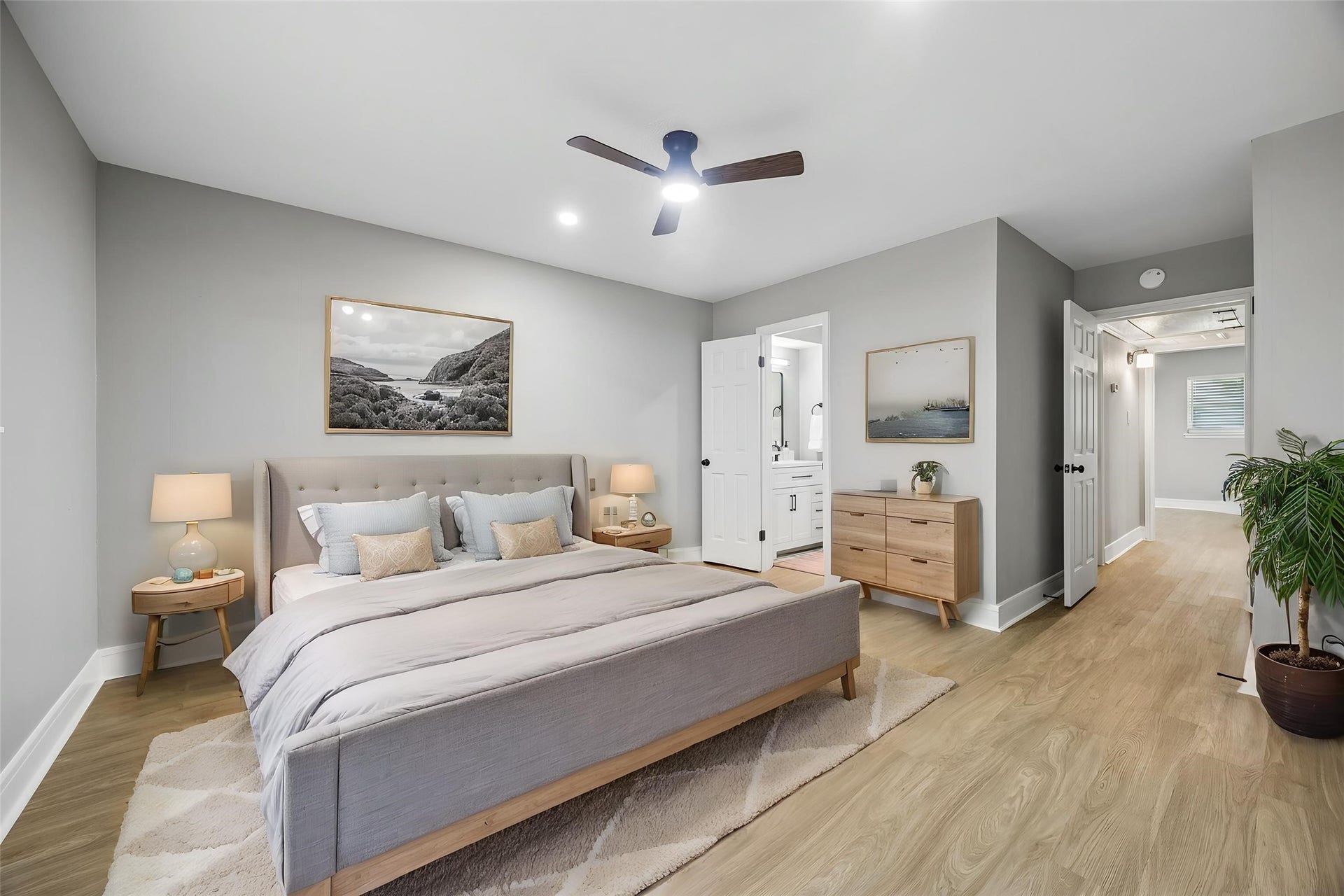 177 W Tri Oaks Lane, #177, Houston, TX 77043 Virtually staged for furniture placement ideas.