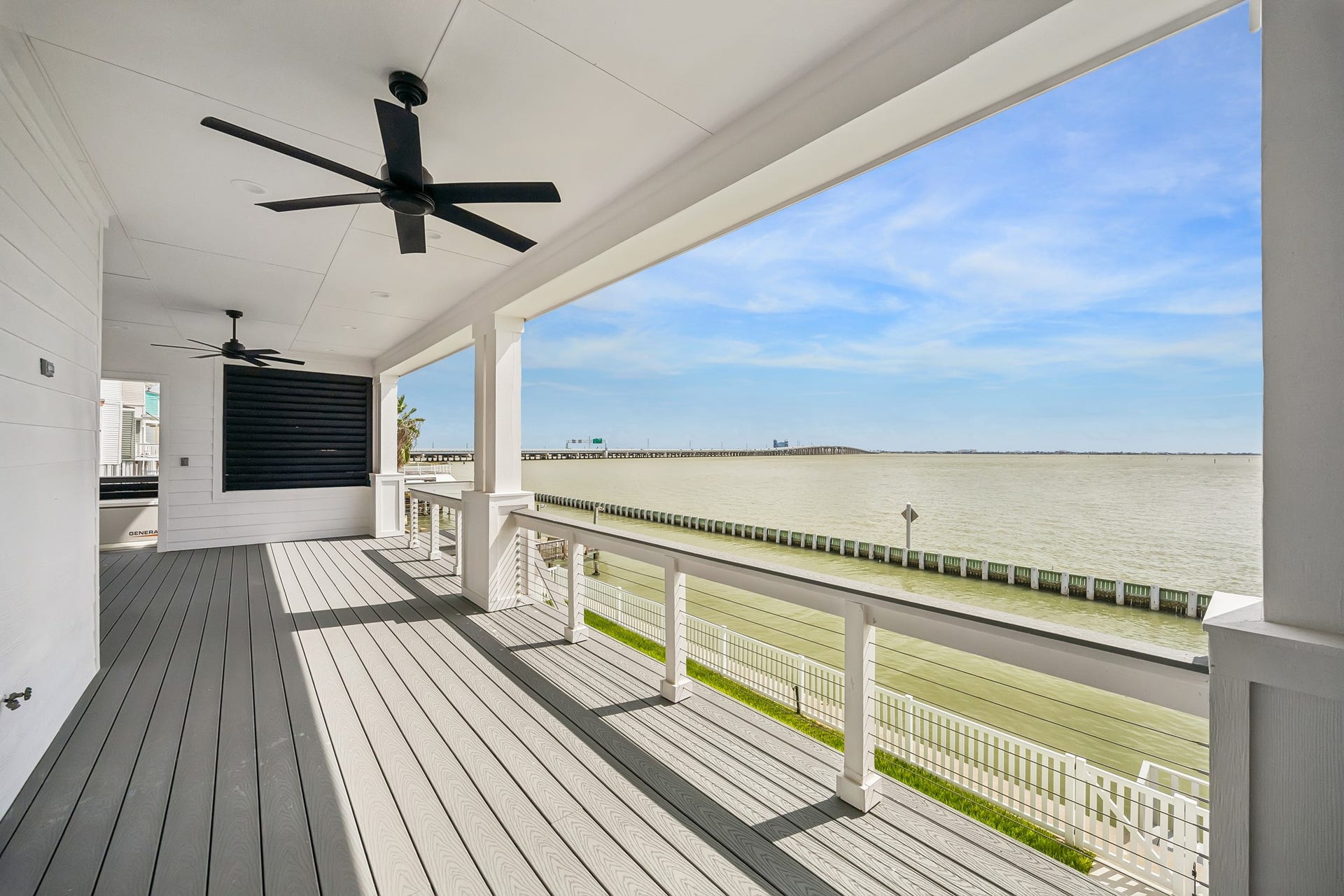 403 Hana Drive, Tiki Island, TX 77554 403 Hana Drive, Tiki Island, TX 77554