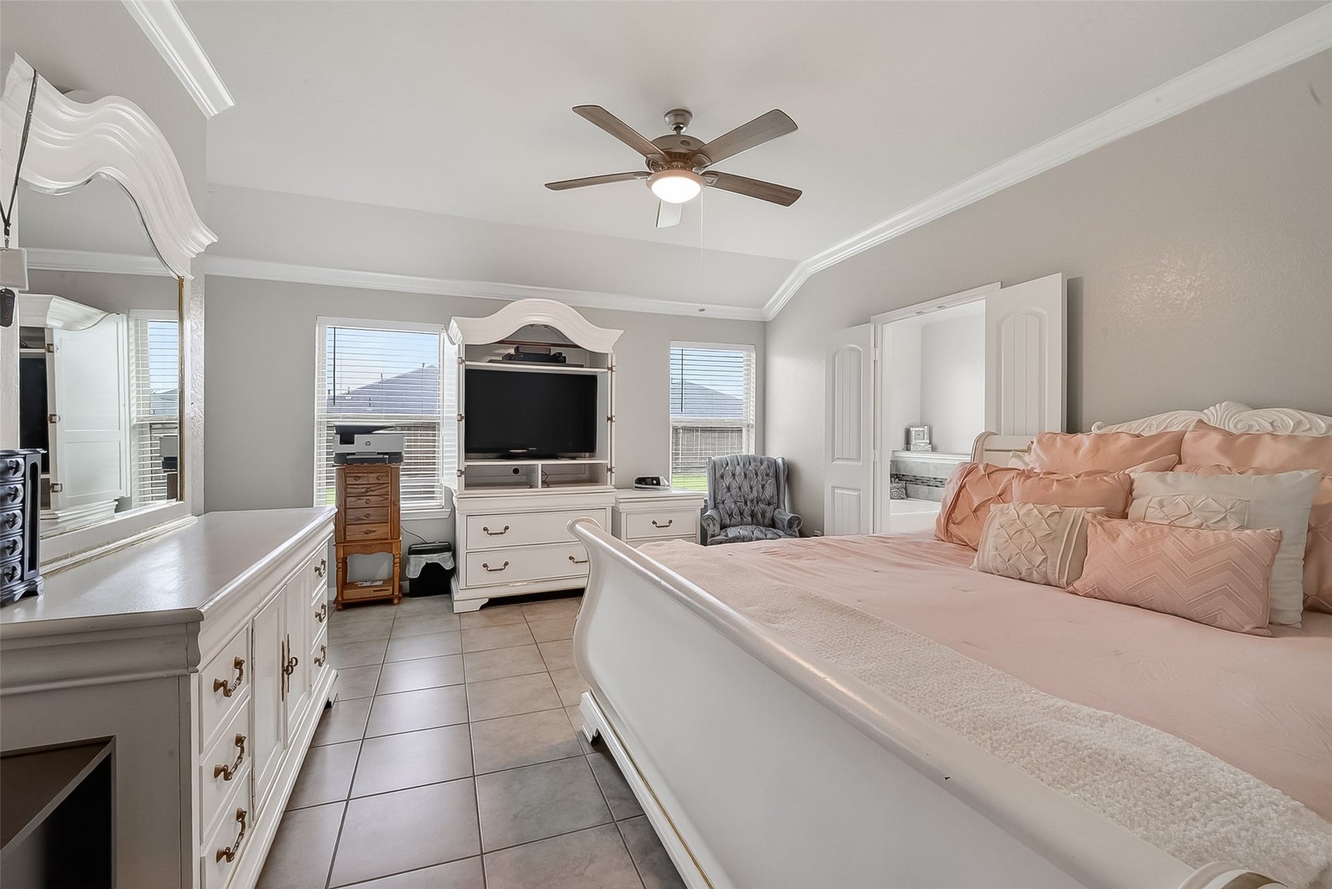 526 Heron Bay Circle, La Porte, TX 77571