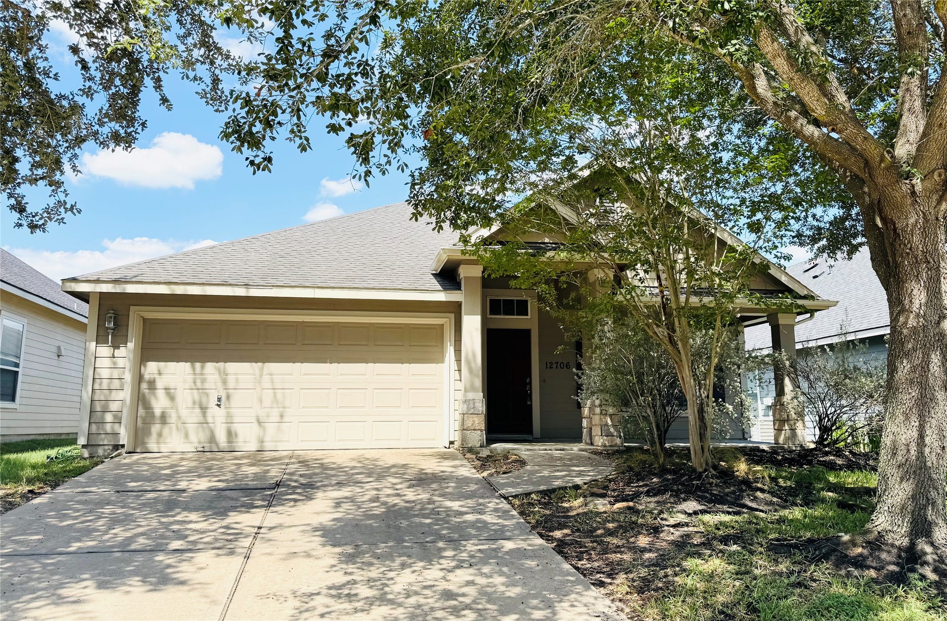 12706 Portales Pointe Lane, Tomball, TX 77377 Welcome Home!