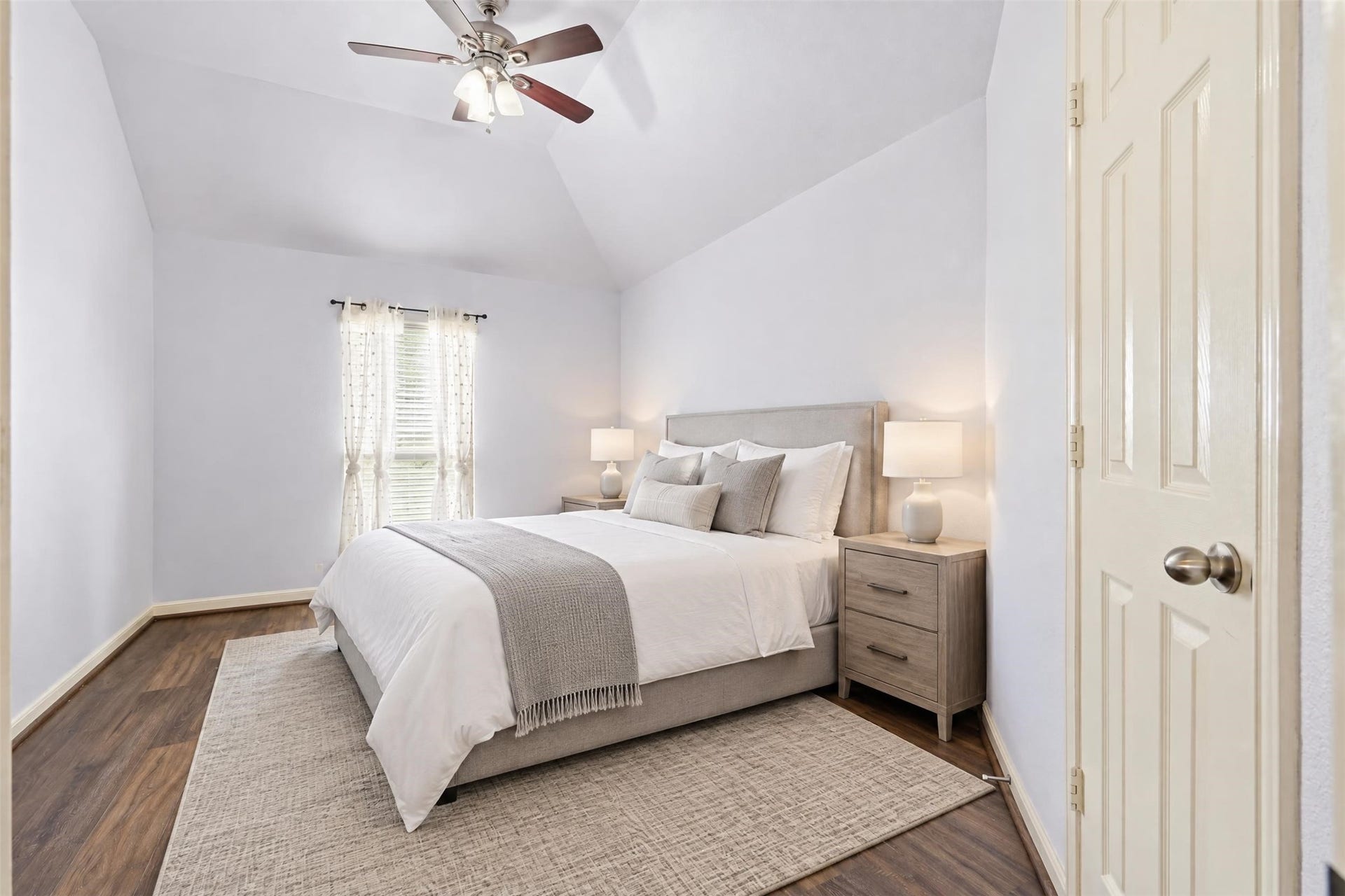 5106 Autumn Rose Lane, Sugar Land, TX 77479 Virtually staged. The fourth bedroom, about 10'4" x 16'4", is flexible: use it as a bedroom, home office, nursery or hobby room.
