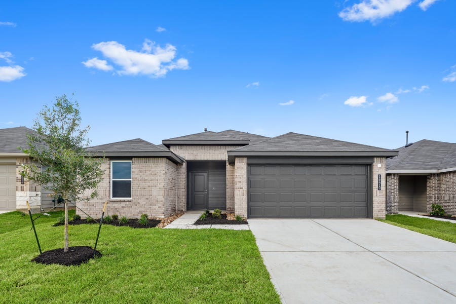 Property photo for 16410 Pinebrook Leaf Lane, Magnolia, TX