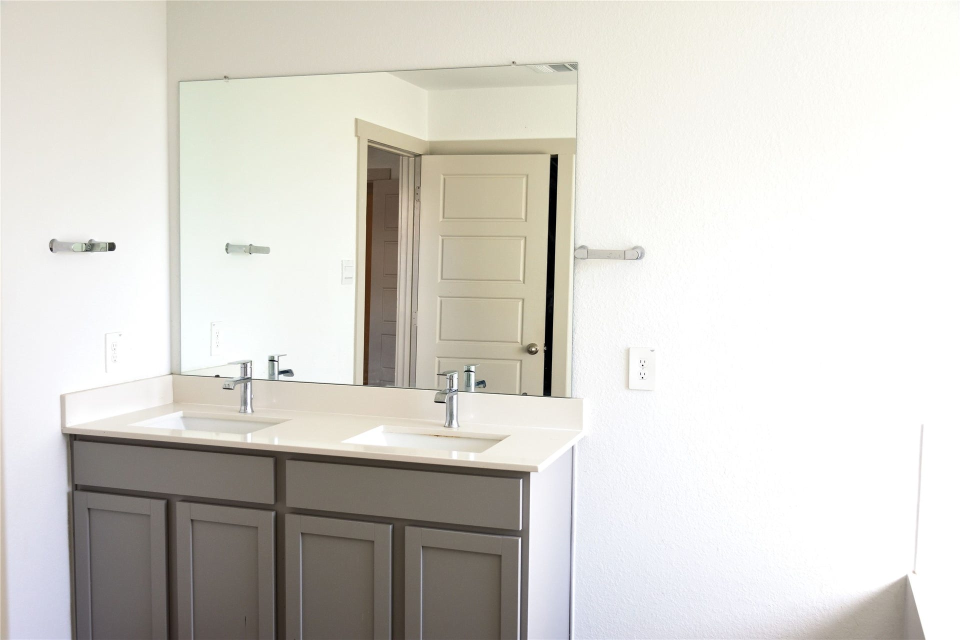 7931 Brumbly Lane, Rosharon, TX 77583 Master Bath