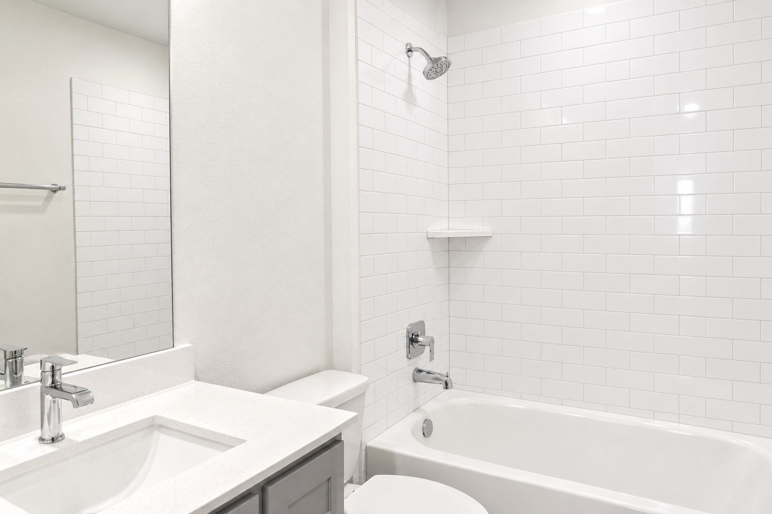 7931 Brumbly Lane, Rosharon, TX 77583 3rd bathroom