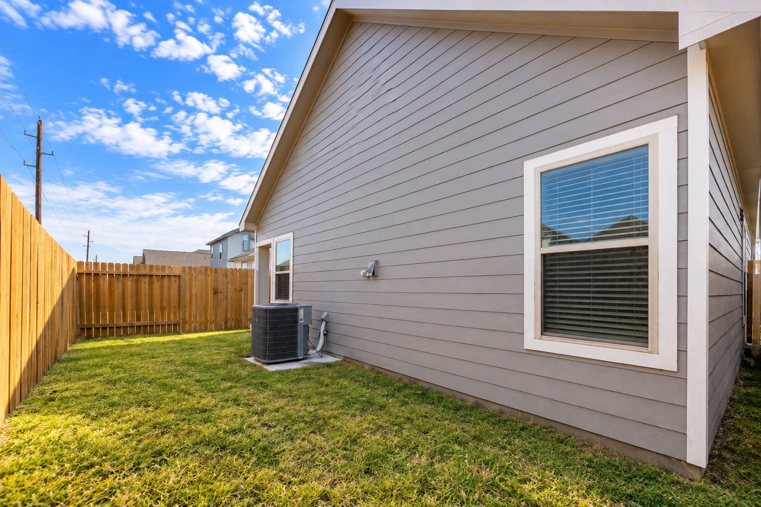 21634 Cypress Maple Drive, Cypress, TX 77433 Side Yard