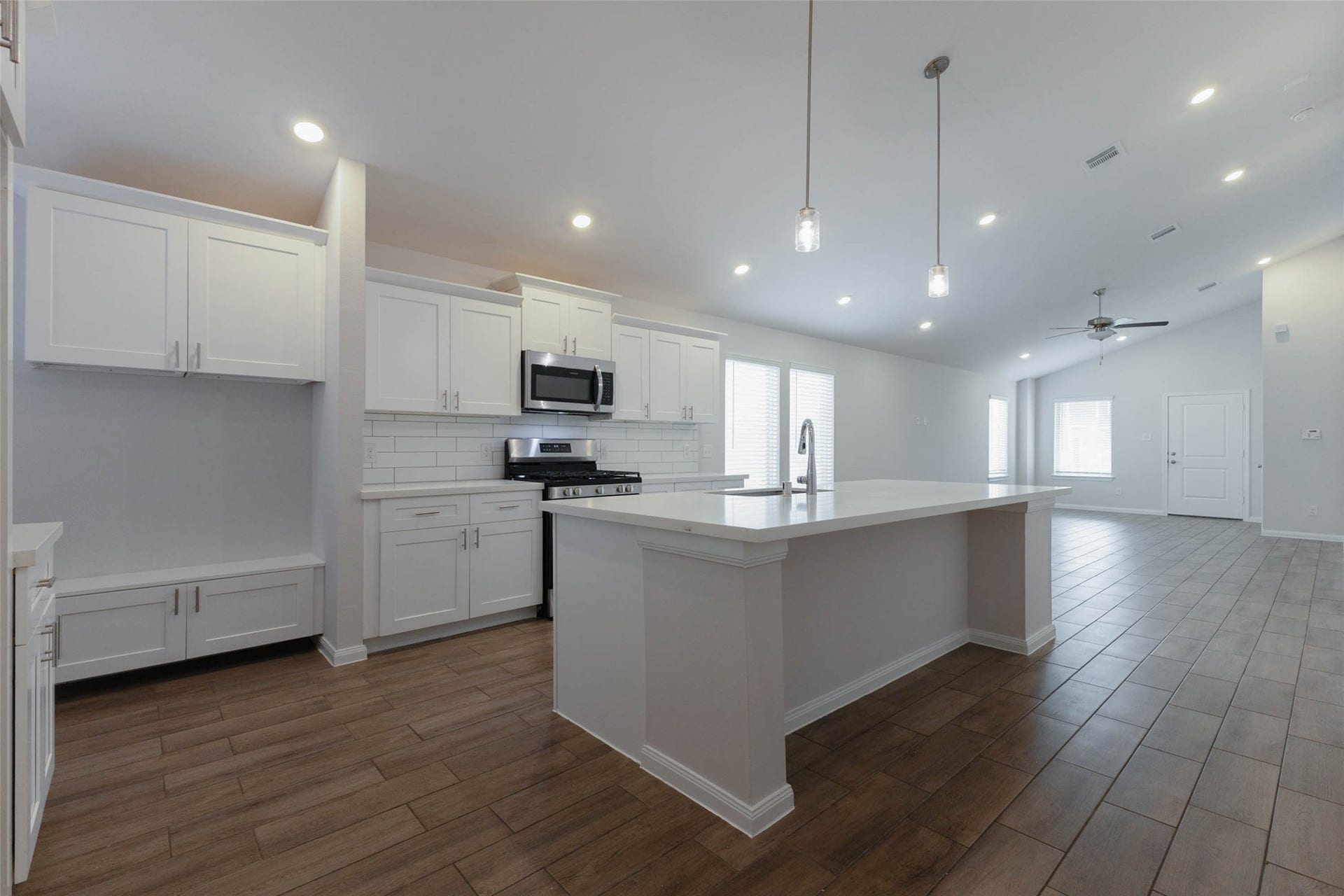 21634 Cypress Maple Drive, Cypress, TX 77433 Kitchen