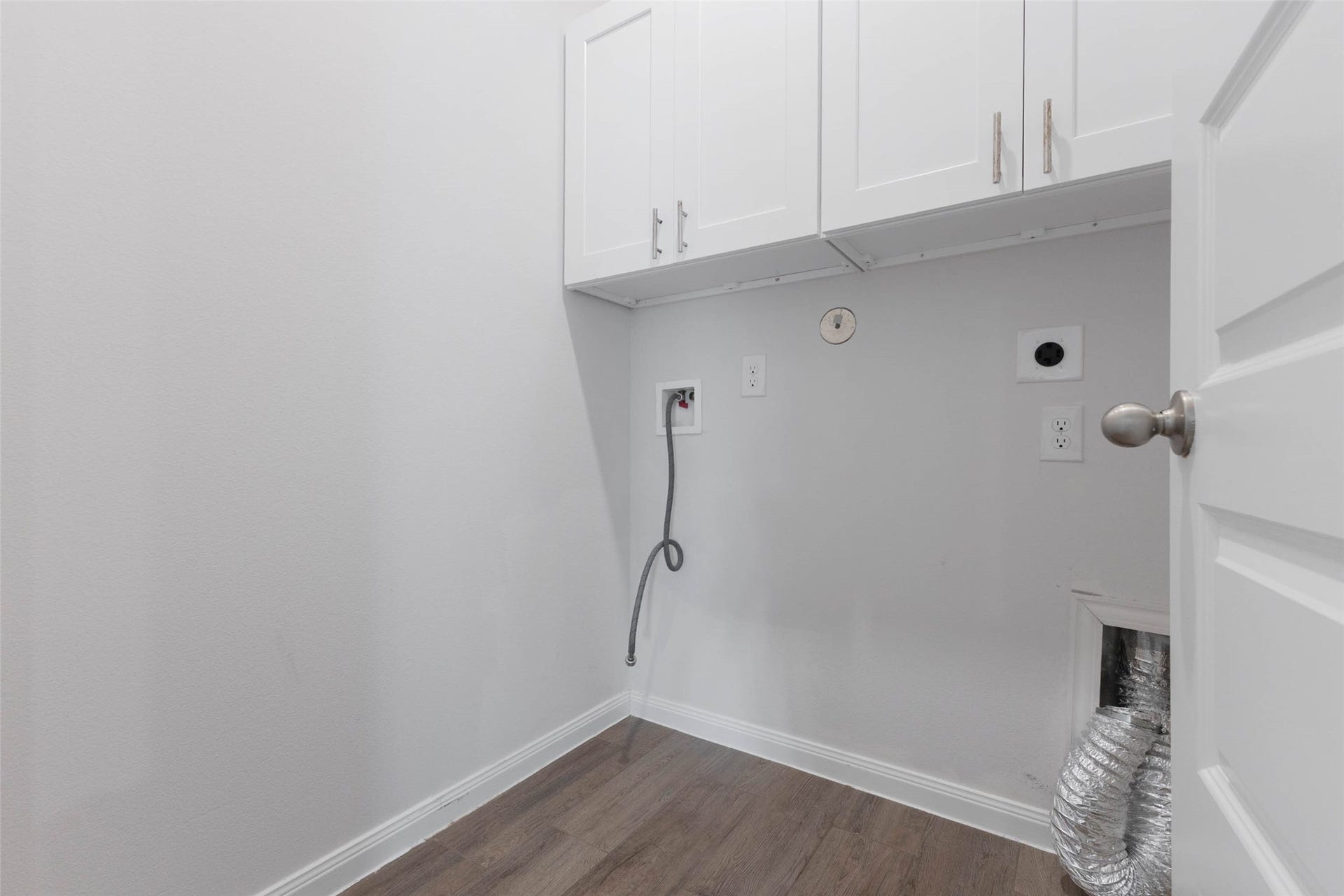 21634 Cypress Maple Drive, Cypress, TX 77433 Laundry Room