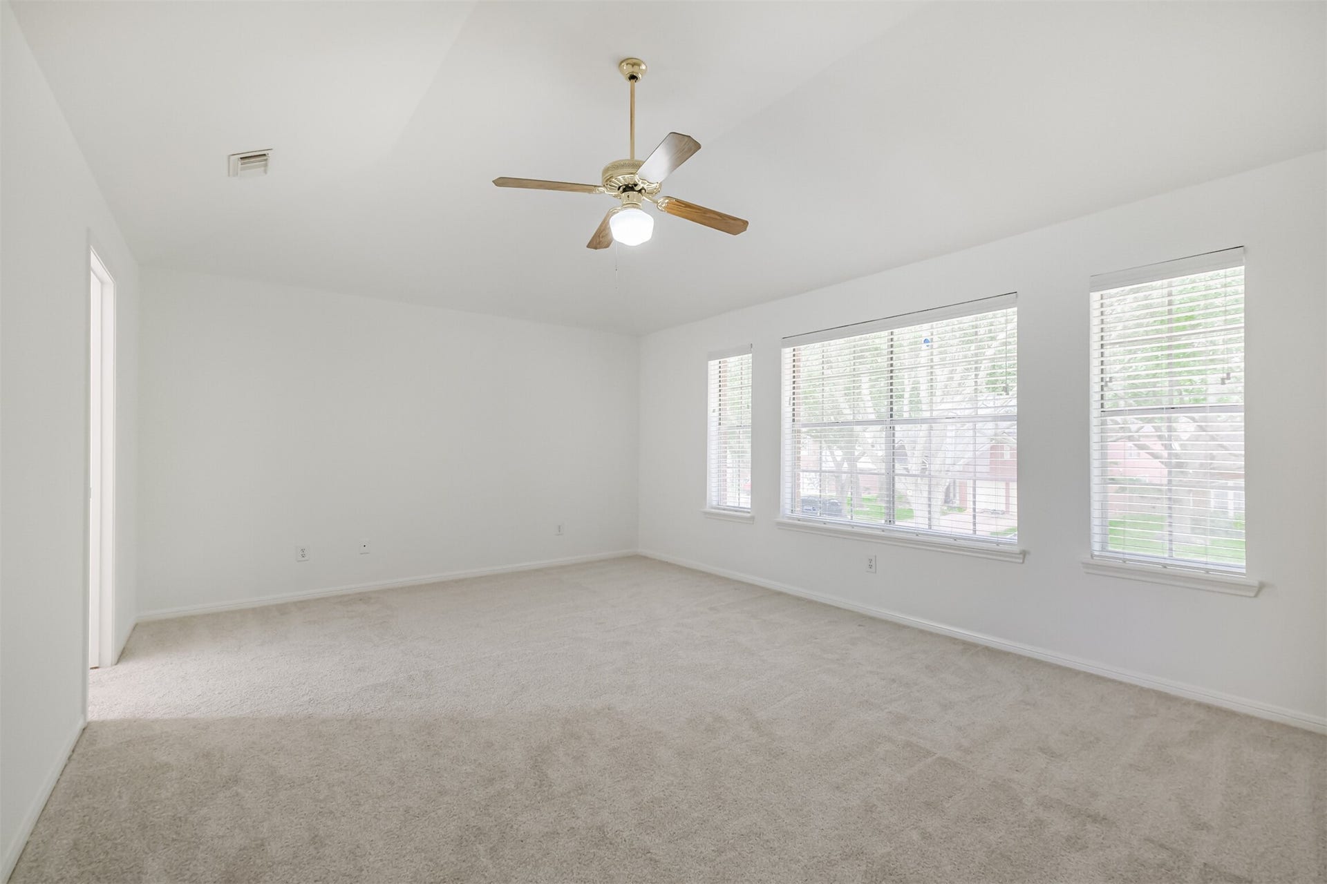 139 High Meadows Drive, Sugar Land, TX 77479